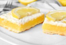 Quadrotti di torta al limone: super soffici e inebrianti, è subito un successone!