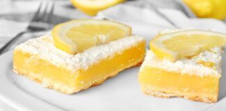 Quadrotti di torta al limone: super soffici e inebrianti, è subito un successone!