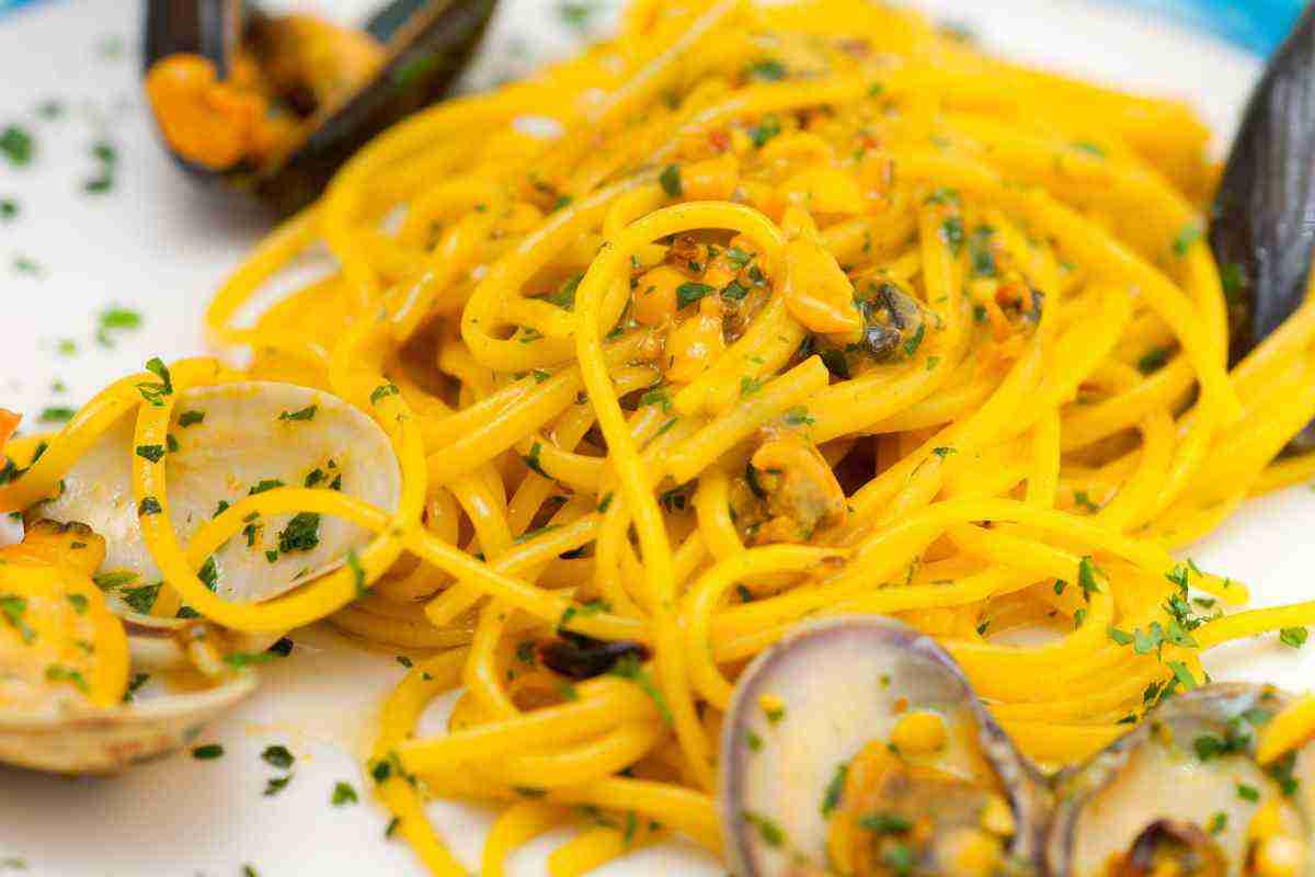 Spaghetti con cozze e vongole con un ingrediente speciale  ricettasprint