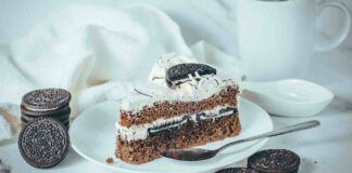 Torta al cacao con panna e oreo 31052023 ricettasprint