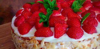 Torta di mandorle con fragole e mascarpone 23052023 ricettasprint