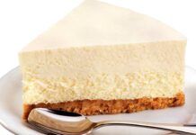 Torta fredda alla crema senza cottura: rinfrescante, rigenerante, mangiane subito una fetta!