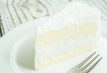Torta nuvola a strati | 3 gli ingredienti speciali| pan di spagna, mascarpone e cioccolata