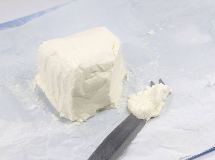 Tortellini formaggiosi cremosi e dal sapore avvolgente, un'esplosione di sapori unici in un solo piatto Ricettasprint