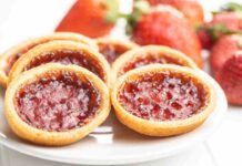 Tortine alle fragole genuine, saporite e facili da preparare, un dopocena speciale