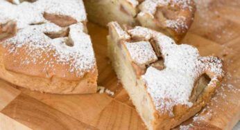 Torta soffice di frutta e mascarpone, golosa e facilissima: la ricetta che puoi personalizzare al momento