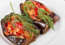 Adori le melanzane ripiene ma sei a dieta? Ecco come le puoi preparare! Adori le melanzane ripiene ma sei a dieta Ecco come le puoi preparare!