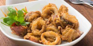 Anelli di calamari alla paprika leggerissimi | cotti in forno e saporiti | per essere in perfetta forma