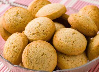 Biscotti senza burro e uova fragranti e perfetti da inzuppare nel latte senza sensi di colpa