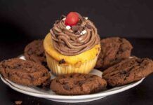 Cookie muffin con ripieno cremoso 12062023 ricettasprint