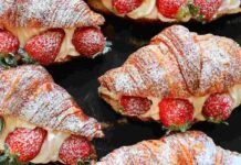Cornetti chantilly e fragoline, cosa c’è di meglio di uno di questi per iniziare la giornata Cornetti chantilly e fragoline 27062023 ricettasprint