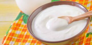 Crema al latte senza uova puoi farcire quello che vuoi o accompagnare la macedonia, a te la scelta Ricettasprint