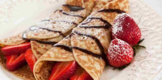 Crepes fragole e cioccolato| semplici e raffinate| il dessert afrodisiaco che non può mai mancare!