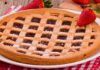 Crostata con fragole fresche | rustica e veloce | la merendina indimenticabile delle nonne