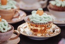 Cupcake di carote con crema alla menta, scommettiamo che sorprenderà tutti questo mix esplosivo? Cupcake di carote con crema alla menta 08062023 ricettasprint