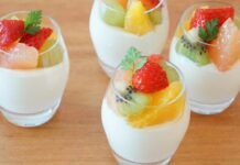 Dessert alla ricotta e frutta cremoso | fresco e senza zuccheri aggiunti | e ti rinfreschi fuori e dentro