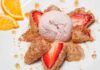 Fragole fritte con gelato | rinfrescanti e golose | sono il dessert raffinato di questo periodo