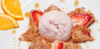 Fragole fritte con gelato | rinfrescanti e golose | sono il dessert raffinato di questo periodo