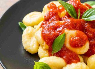Gnocchi senza patate| leggerissimi e succulenti| non li ha neanche gettati, che sono già pronti!