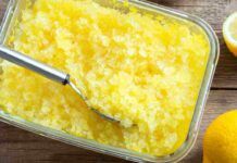 Granita al limone fatta in casa senza gelatiera, fredda e buona come quella siciliana