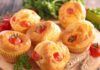 Muffin pomodori e provola sono l'aperitivo perfetto quando hai poco tempo a disposizione