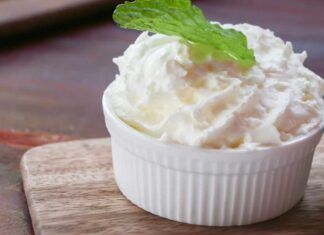 Panna montata di cocco | leggera e gustosa | nessuno sa dirgli di no!