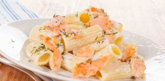 Pasta al salmone | cremosa e saporita | buona come quella dei ristoranti pluristellati