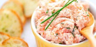 Paté al salmone | morbido e succoso | spalmalo su dei crostini, ed è subito festa!