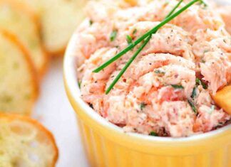 Paté al salmone | morbido e succoso | spalmalo su dei crostini, ed è subito festa!