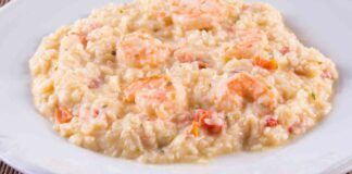 Risotto robiola e gamberetti | cremoso e profumatissimo | ha infiammato il web!