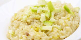 Risotto zucchine e pecorino lo porti in tavola in pochi minuti