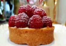 Tartellette senza forno con crema chantilly e lamponi 07062023 ricettasprint