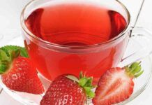 Tè freddo alle fragole | profumatissimo e senza zuccheri aggiunti | ha conquistato il web!
