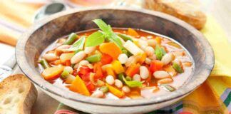 Zuppa di verdure e fagioli questa si mangia fredda, fai il pieno di energia e non ingrassi