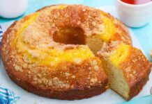 Ciambella soffice al succo di limone: deliziosa e profumatissima, darà una svolta alla tua giornata