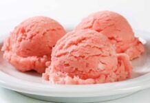 Gelato all'anguria senza gelatiera: la ricetta furba che ti migliora la vita