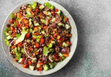 Lenticchie anche in estate? Se prepari questa insalata nessuno saprà resistere lenticchie