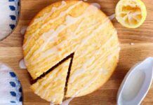 Torta all’acqua al limone, é leggerissima: la ricetta a prova di imbranati, va tutto in una ciotola