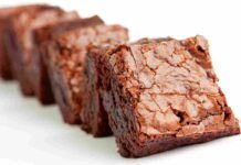 Brownie ipocalorici: la versione fit al cioccolato da provare prima di subito Brownie ipocalorici