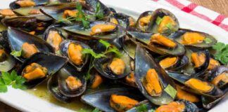 Hai cozze fresche da cucinare, non ti serve nient'altro, ma ti preannuncio un piatto spaziale