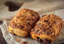 Fagottini cioccolato e mandorle prendi per la gola tutti a colazione!