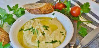 Hummus fresca di cipolle caramellate ceci e ricotta 10072023 ricettasprint