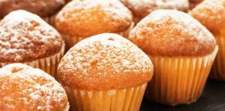 Muffin allo yogurt e acqua il dessert estivo, leggero e gustoso allo stesso tempo