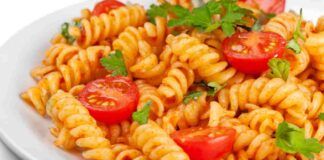 Pasta al pomodorino piccante, tutto il sapore dell'estate in un primo piatto irresistibile