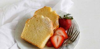 Plumcake al cocco e yogurt buono così o da servire con un po' di gelato, pura bontà da gustare in famiglia