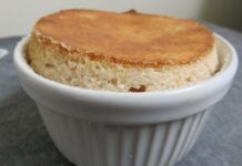 Soufflè alla pesca, tortine ultra soffici che si sciolgono in bocca Soufflè alla pesca 28072023 ricettasprint
