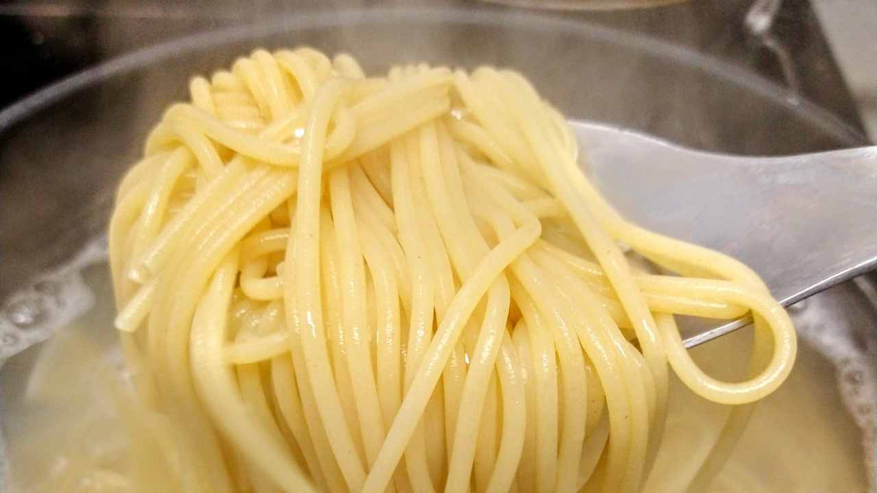 La pasta cotta al dente fa ingrassare di meno, la spiegazione