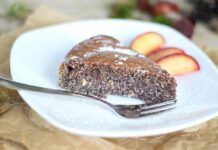 Torta di papavero e pesche, golosa, semplice e perfetta per una colazione ricca di nutrimento Torta di papavero e pesche 05062023 ricettasprint