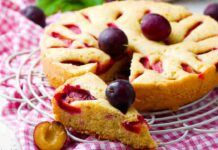 Torta magica alle prugne si prepara senza uova, burro e zucchero: il dessert leggero che soddisfa l’esigenza di tutti Torta magica alle prugne si prepara senza uova, burro e zucchero il dessert leggero che soddisfa l'esigenza di tutti