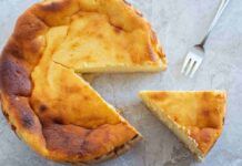 Torta senza farina, spumosa e subito pronta contiene solo 100 kcal a fetta